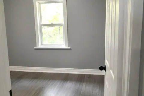 4 Hastings St, Bancroft, ON K0L 1C0