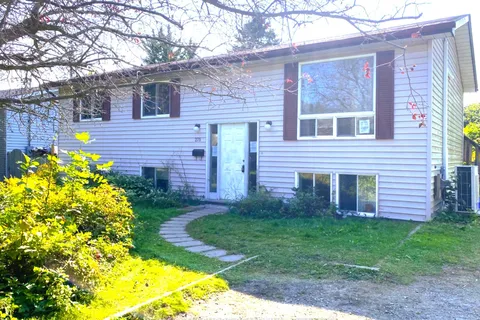 271 Tracey Road, ON K9A 5C6