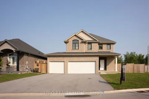 334 Viger Dr, Welland, ON L3B 5E9