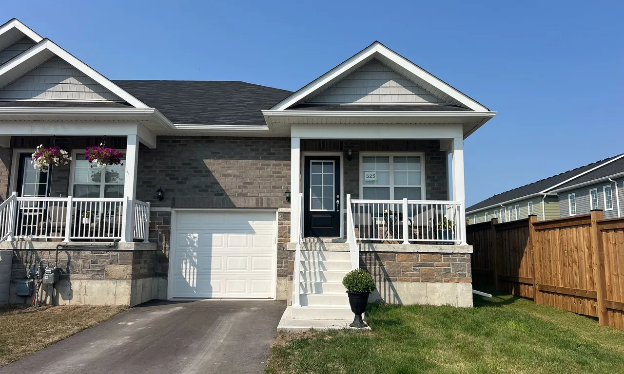 525 Hayward St, Cobourg, ON K9A 3N5
