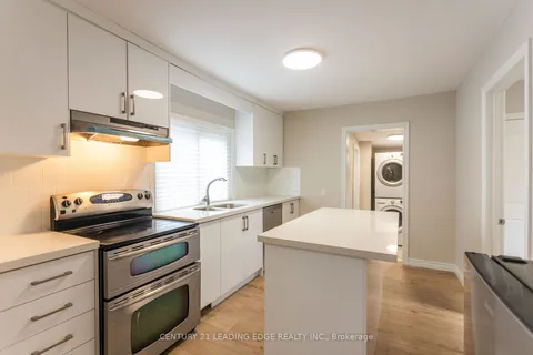 46 Division St, Hamilton, ON L8H 4Z8