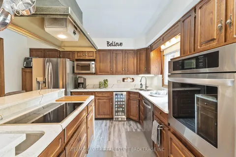 15 SKI VALLEY Cres, London, ON N6K 3H2