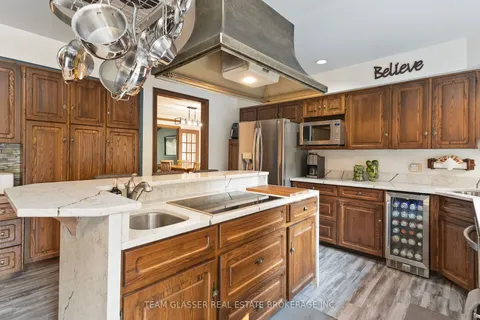 15 SKI VALLEY Cres, London, ON N6K 3H2