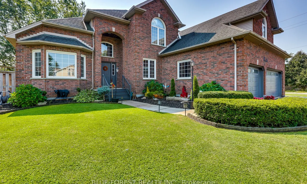 1 Meadowbrook Lane, Thames Centre, ON N0M 2P0