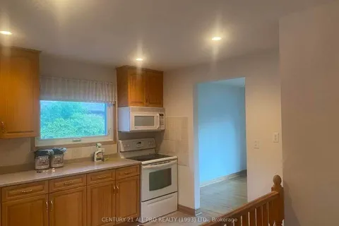 224 Nickerson Dr, Cobourg, ON K9A 1A5