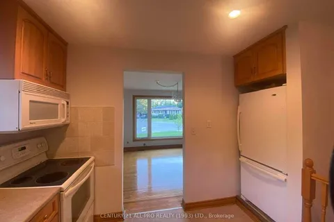224 Nickerson Dr, Cobourg, ON K9A 1A5