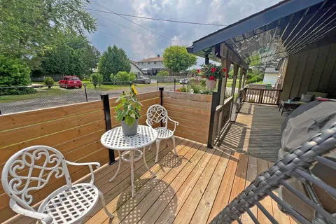 3670 Concession Dr, Southwest Middlesex, ON N0L 1M0