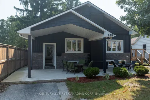 605 Lakeshore Rd, Sarnia, ON N7V 2S8