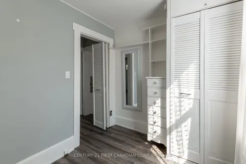 19 Empress Ave, London, ON N6H 1M6