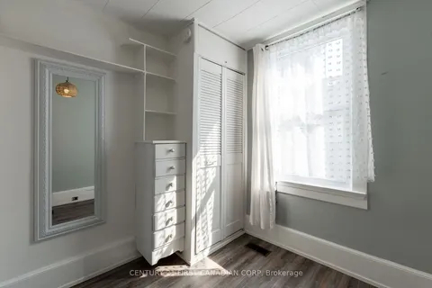 19 Empress Ave, London, ON N6H 1M6