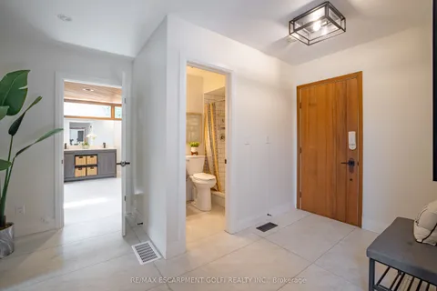 93 Riverview Boulevard, St. Catharines, ON L2T 3M3