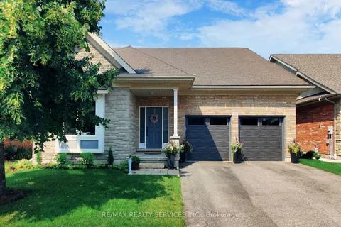 200 Kingfisher Dr, Mono, ON L9W 0B3