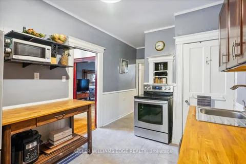 10 Huntley St, Hamilton, ON L8L 5X8
