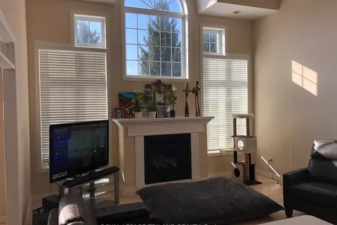 303 BERRYHILL Dr, London, ON N5X 4M4