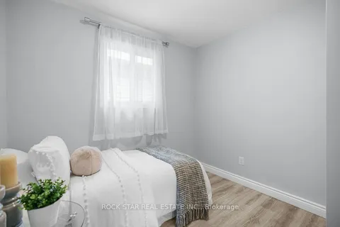 158 Crowland Ave, Welland, ON L3B 1X3