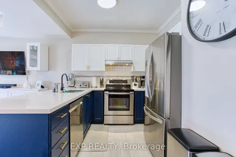 94 Benziger Lane, Hamilton, ON L8E 6G5