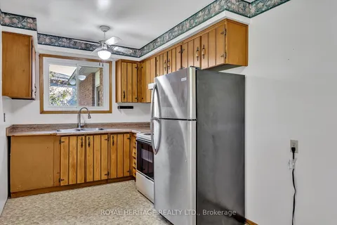 48 Northlin Park Rd, Kawartha Lakes, ON K9V 4P4