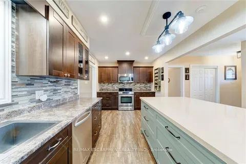 625 Golf Club Rd, Hamilton, ON L0R 1W0