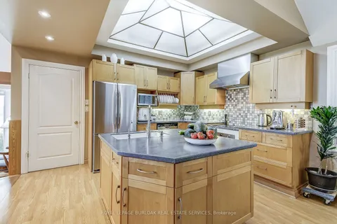 2425 Hespeler Rd, Cambridge, ON N3C 2V3