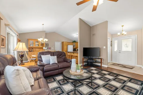 124 County Road 3, Prince Edward County, ON K8N 0L4
