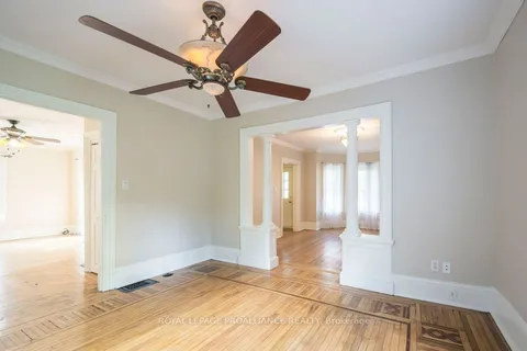 137 Foster Ave, Belleville, ON K8N 3P8