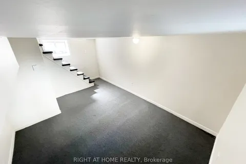 147 Second Ave, North Bay, ON P1B 1L3