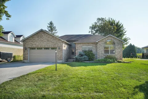 532 Carling St, South Huron, ON N0M 1S2