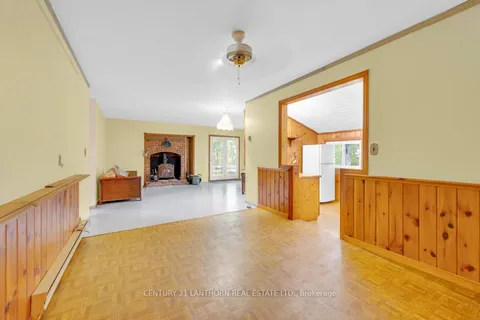 1056 Kinlin Rd, Tweed, ON K0K 3J0