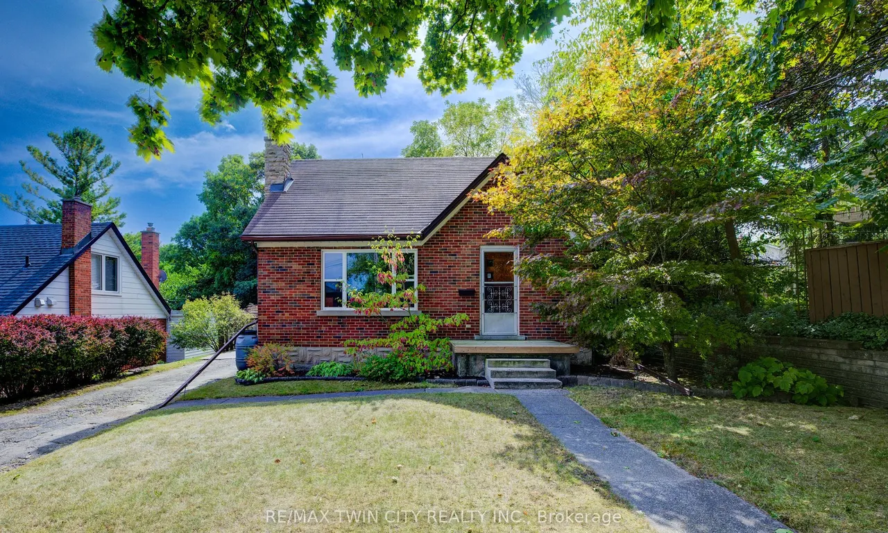 97 FAIRMOUNT Rd, Kitchener, ON N2H 2G5