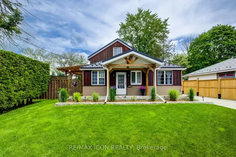 240 Egremont St, Wellington North, ON N0G 2L2