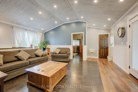 240 Egremont St, Wellington North, ON N0G 2L2
