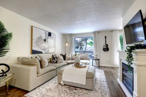 187 Ironstone Dr, Cambridge, ON N1P 1A8