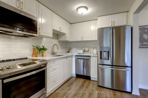 187 Ironstone Dr, Cambridge, ON N1P 1A8