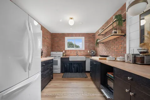 1448 County Road 10, Prince Edward County, ON K0K 1P0