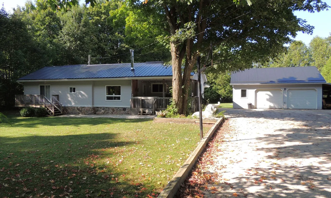 175 Napolean St, Grey Highlands, ON N0C 1E0