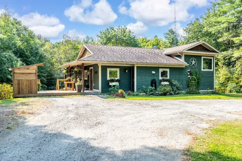 1023 Sophers Landing Rd, Gravenhurst, ON P0E 1G0