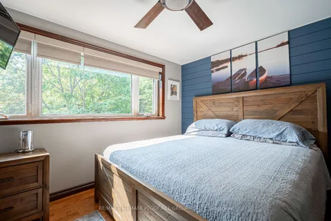 1023 Sophers Landing Rd, Gravenhurst, ON P0E 1G0