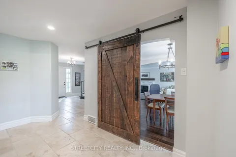 547 Upper Queen St, London, ON N6C 3T8