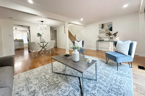 149 Foxhunt Rd, Waterloo, ON N2K 2R8