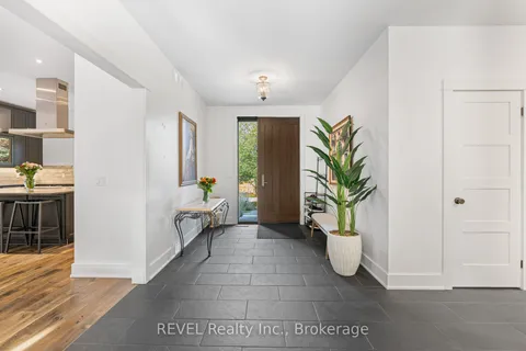 566 LANSDOWNE Ave, Niagara-on-the-Lake, ON L0S 1J0