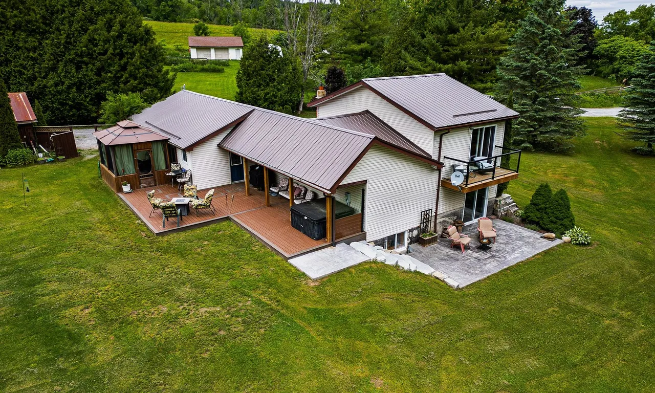 1 Bethel Rd, Quinte West, ON K0K 1H0