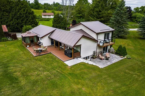 1 Bethel Rd, Quinte West, ON K0K 1H0