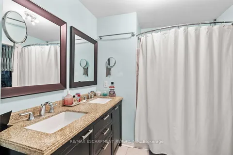 1258 Highway 6, Hamilton, ON L8N 2Z7