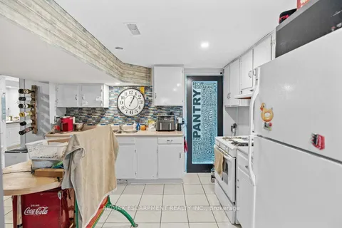 1258 Highway 6, Hamilton, ON L8N 2Z7
