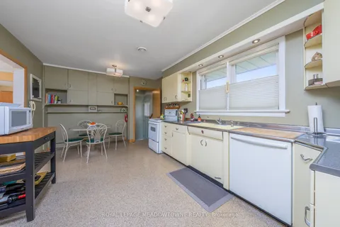 44 Mcdonald Ave, Cambridge, ON N1R 4J1