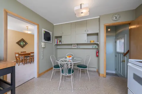 44 Mcdonald Ave, Cambridge, ON N1R 4J1