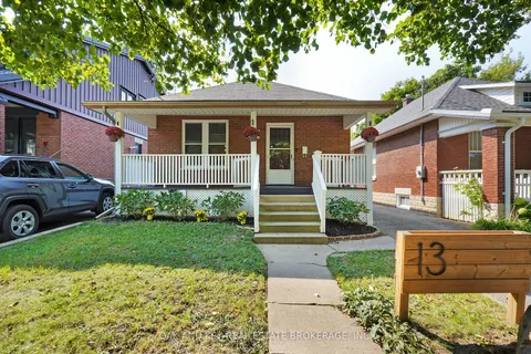 13 Lockyer St, London, ON N6C 3E6