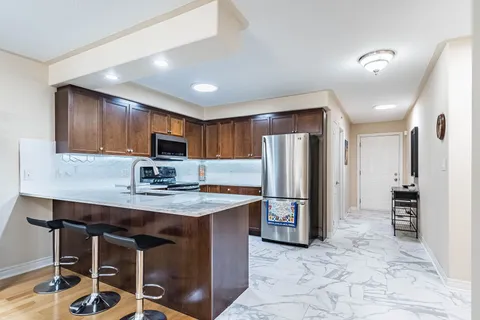 24 Bluegrass Cres, St. Catharines, ON L2P 0A7