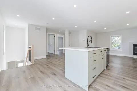 330 William St, Wellington North, ON N0G 2L3