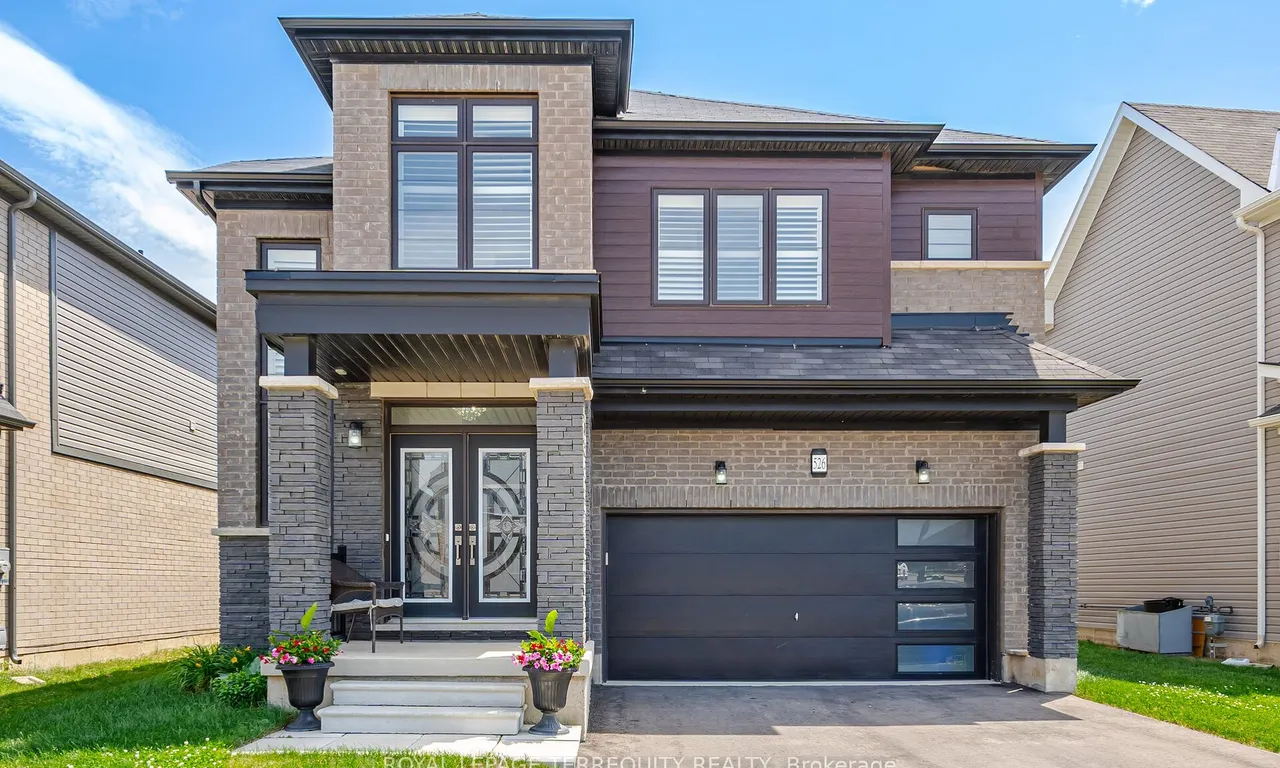 526 Barker Pkwy, Thorold, ON L2V 0K2